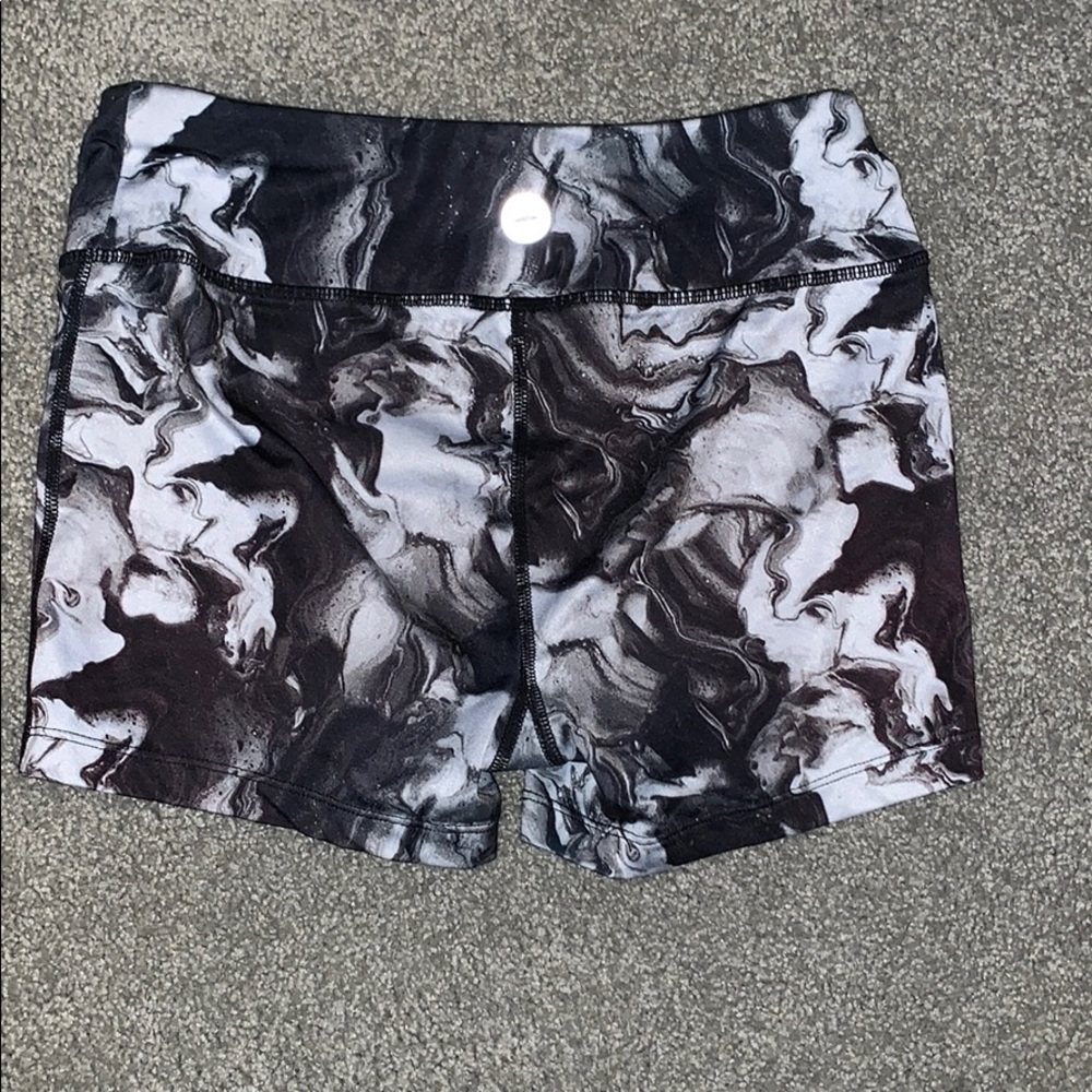 Marble Patterned Spandex - Picture 3 of 4